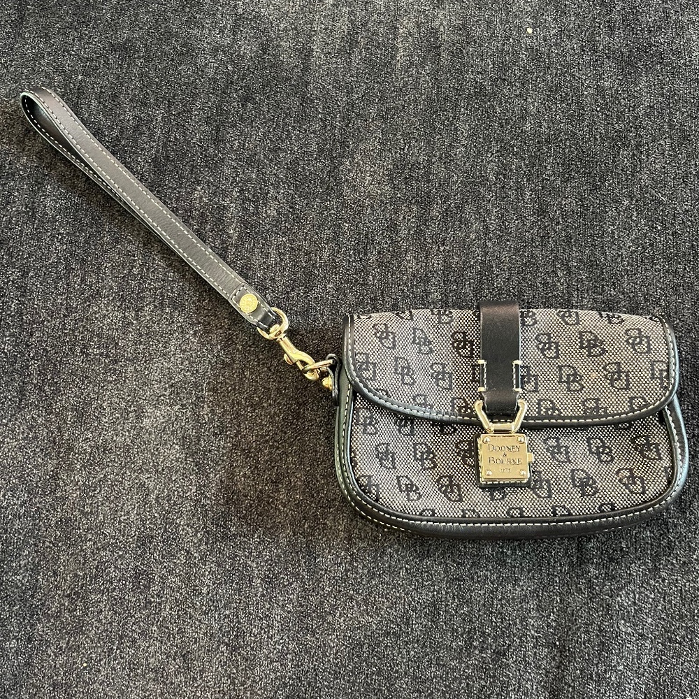 Dooney and Bourke Wristlet